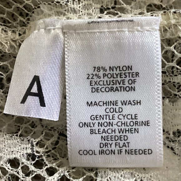 Ann Taylor LOFT Floral Lace Pleat-Ribbon Ruffle Accent Top M 151L - Picture 7 of 7